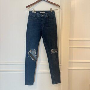 Levi ripped denim - 721